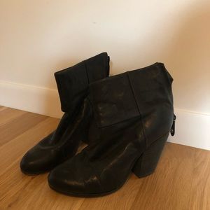 Rag and Bone Newbury. Black.